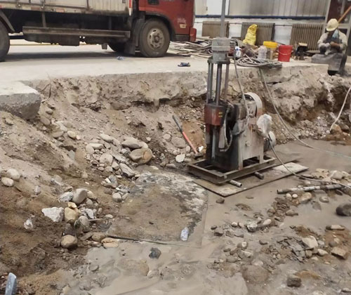 湾里公路下沉压浆