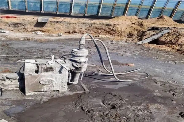 湾里水泡基础注浆加固